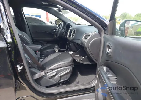 2021 Jeep Compass 80Th Anniversary 4X4 from USA, damaged, VIN 3C4NJDEB6MT570632